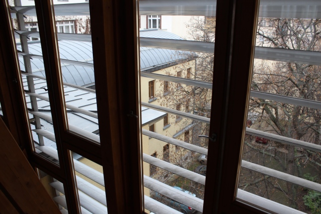 SJC Horánszky utca 14. és környéke, Jézus Szíve Templom, Loyola Café (külső) – 2014. február