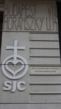 SJC Horánszky utca 14. és környéke, Jézus Szíve Templom, Loyola Café (külső) – 2014. február